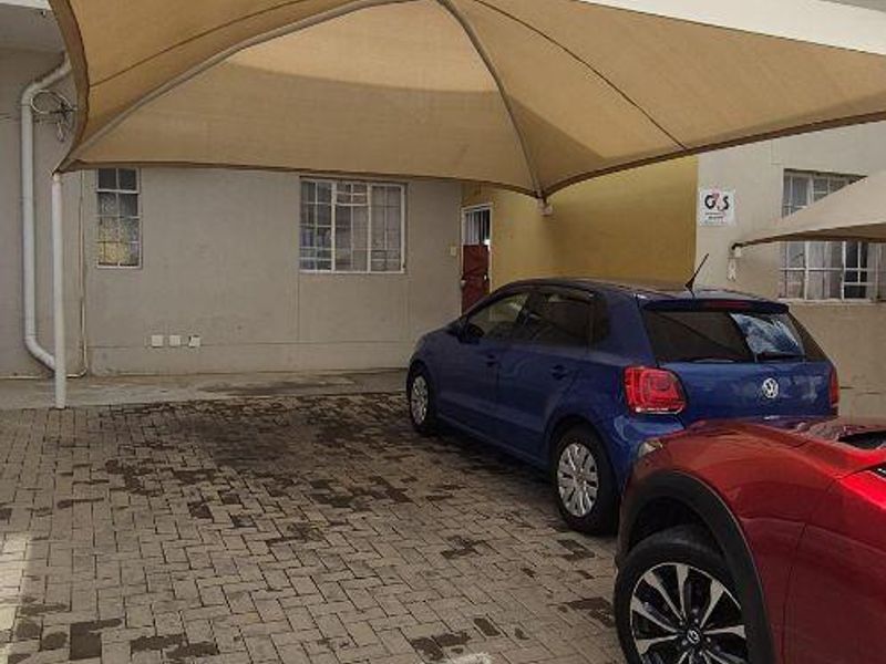 FOR sale spacious 2 bedroom unit in Rocky Crest - Photo 4