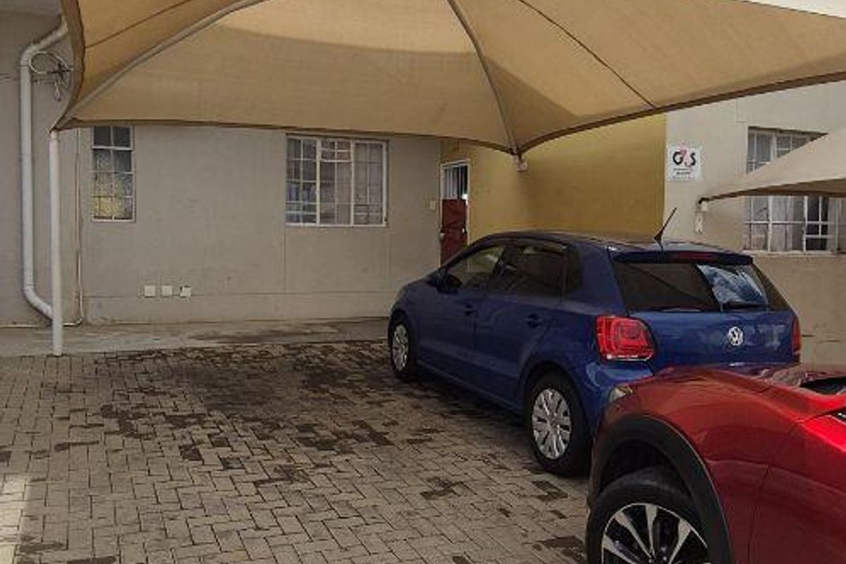 FOR sale spacious 2 bedroom unit in Rocky Crest - Photo 4