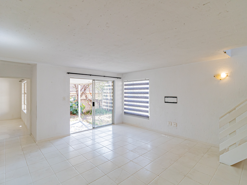 A 4 bedroom House for Sale - Photo 7