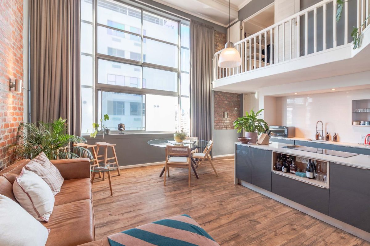 Westside Studios Penthouse - Photo 3