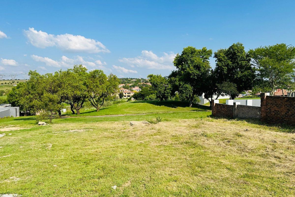 Prime Vacant Stand Overlooking the Fairway For Sale at Blue Valley Golf Estate - Photo 4