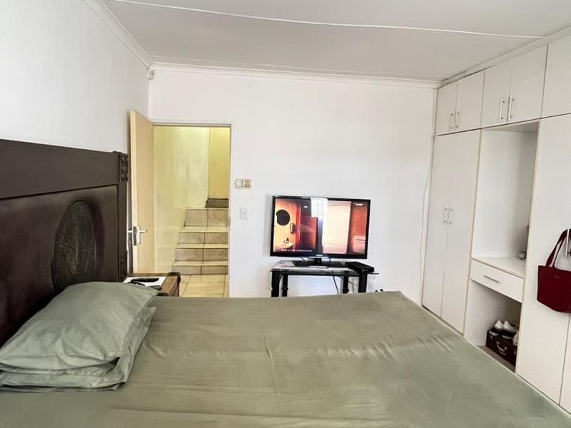 Freestanding 3-Bedroom Home with Air Conditioning and Garage – Soweto | N$1,600,000 (Costs Exclusive) - Photo 7