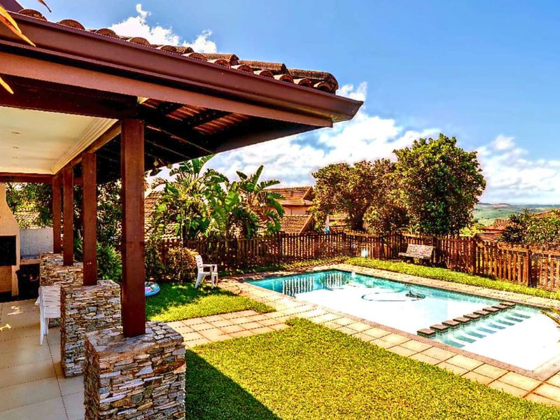 202m2 3 Bedroom Split-Level Townhouse with Garden for Sale in Izinga - Photo 1
