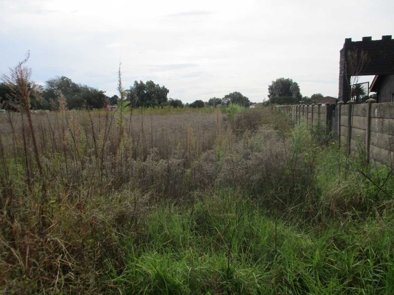 SERVICES ALREADY IN PLACE - Photo 4