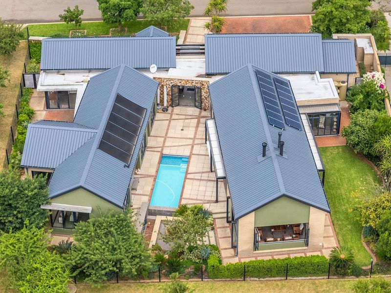 Modern Luxury Home with Uninterrupted Greenbelt Views - Photo 3