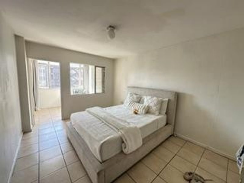 Spacious 2.5-Bed Apartment in Sunnyside – Ideal Location! - Photo 7