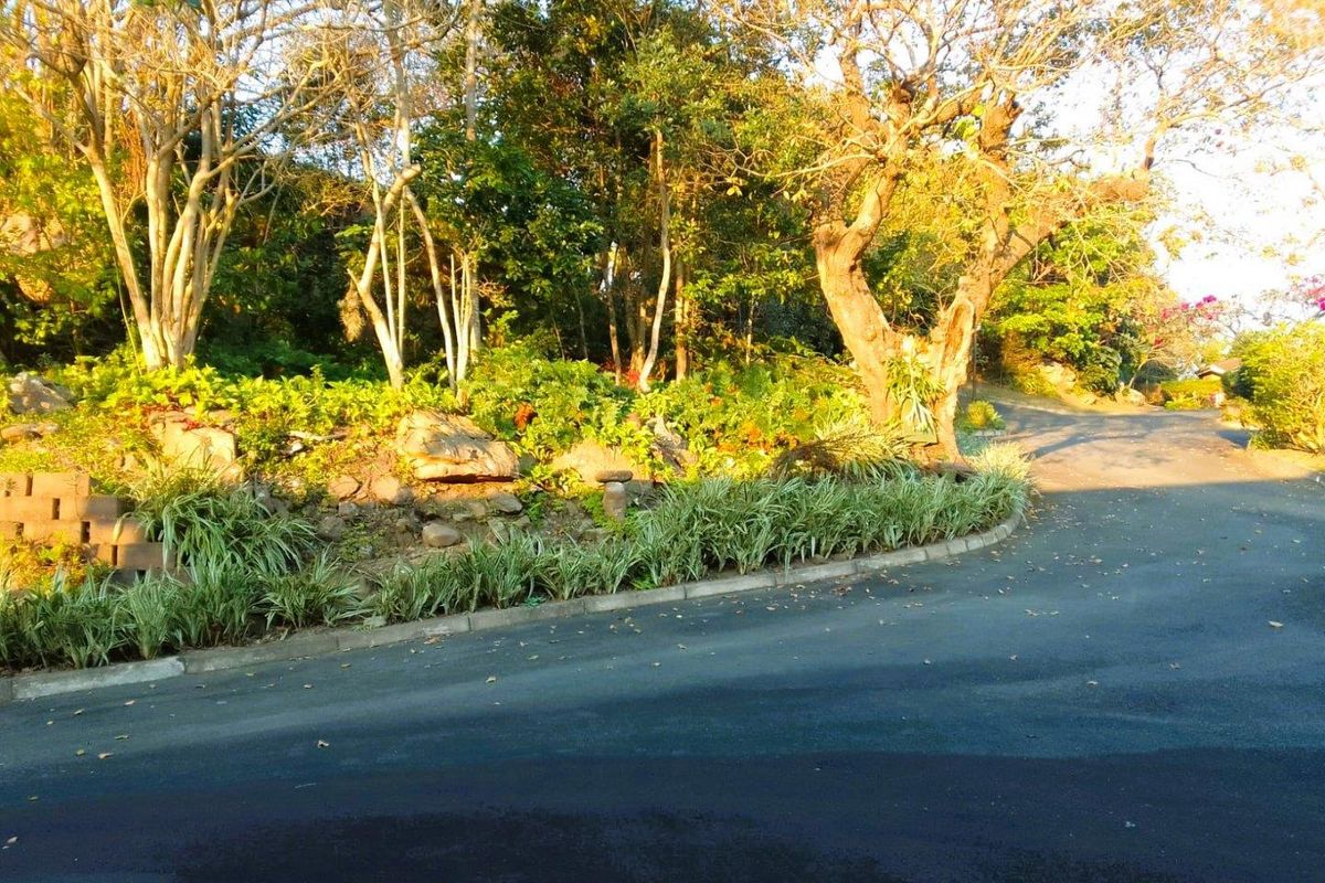 2-Bedroom Townhouse for Sale in Secure Complex – Manaba Beach, Margate - Photo 3