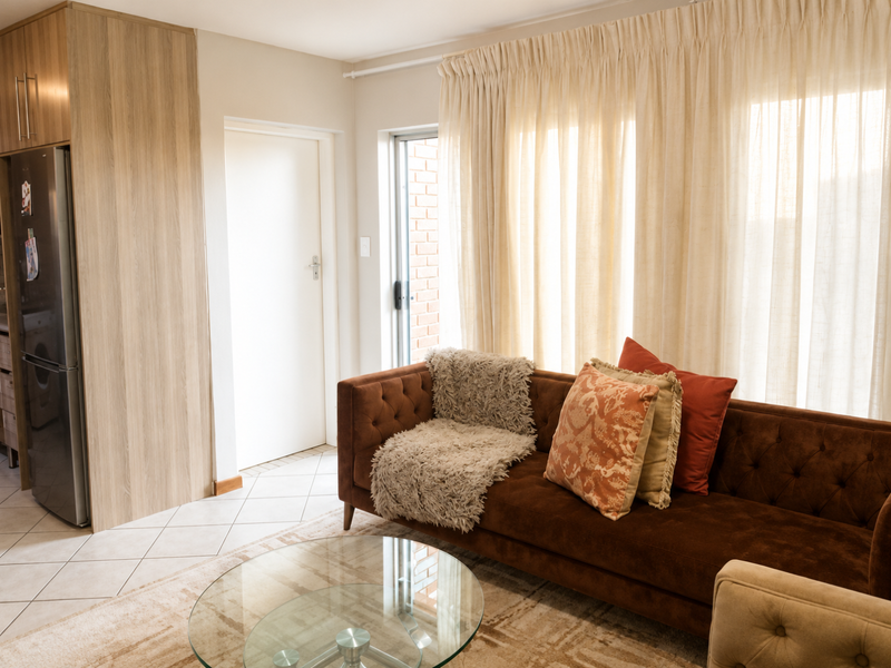 Ground floor -2 Bedroom Apartment at St George - Photo 7