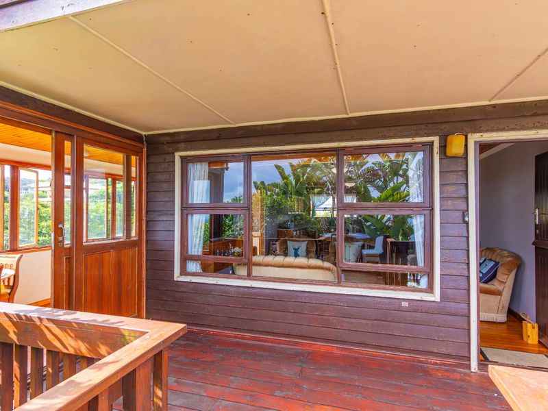 Brenton-on-Sea Coastal Home with Great Potential - Photo 4