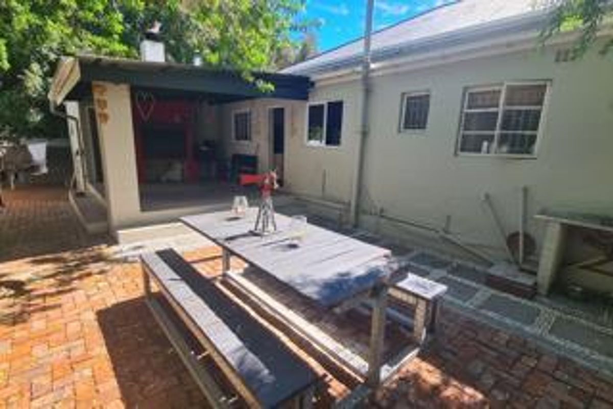 Well-maintained house with a flatlet in beautiful Wellington - Photo 5