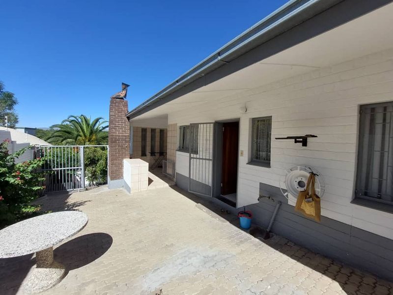 HOCHLAND PARK - FOR SALE - Photo 5