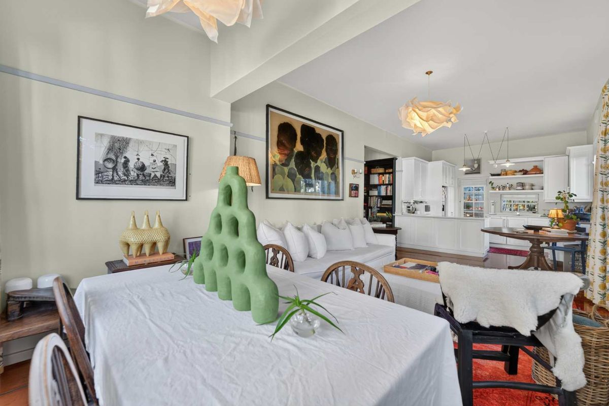 Art Deco Gem with Private Garden - Photo 4