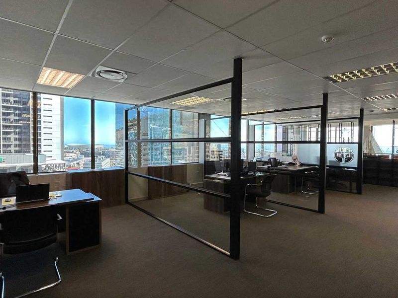 Beautifully Fitted out Semi-Furnished office 16th floor - Photo 5