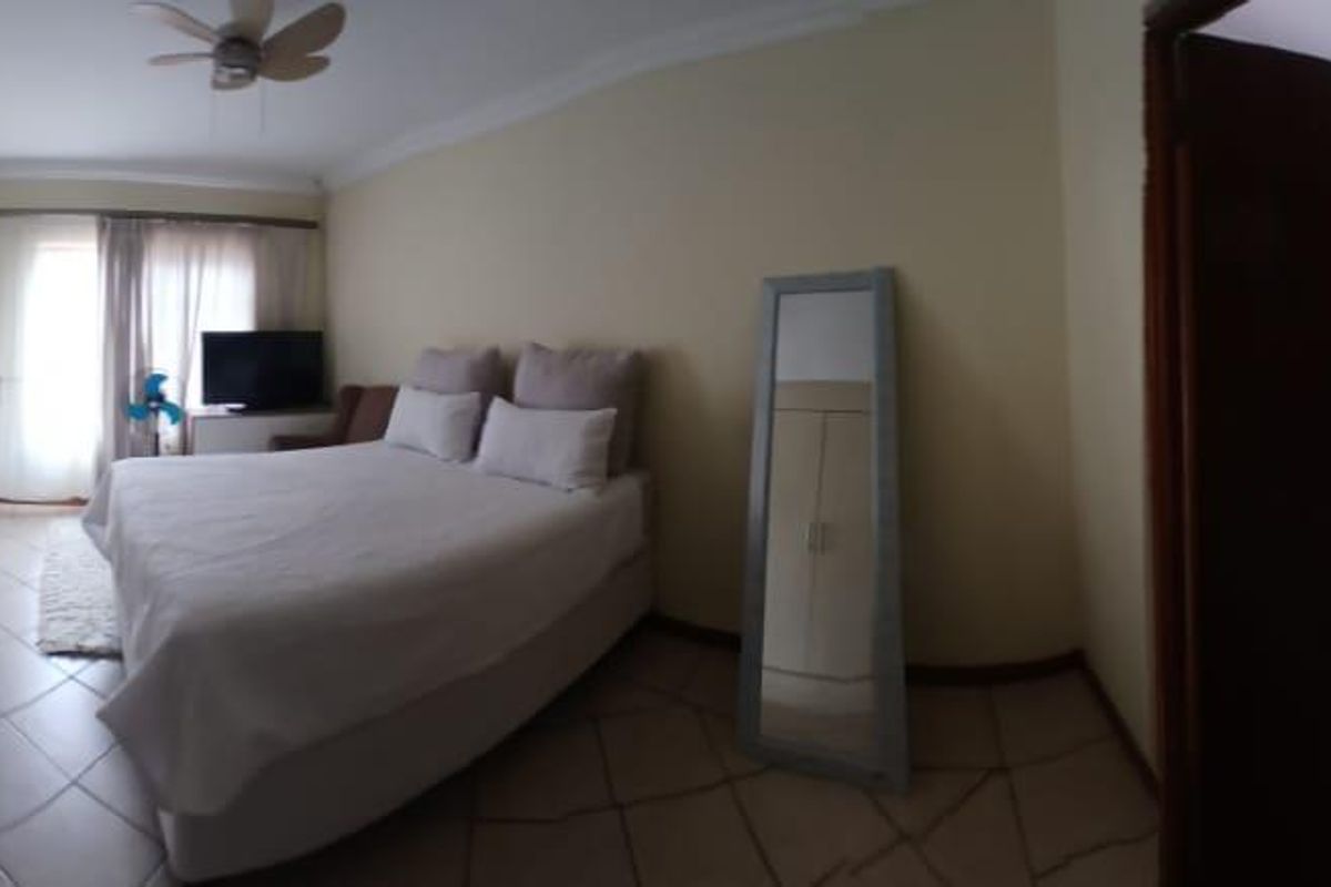 3 Bedroom House Sale in Heatherview, Pretoria - Photo 4
