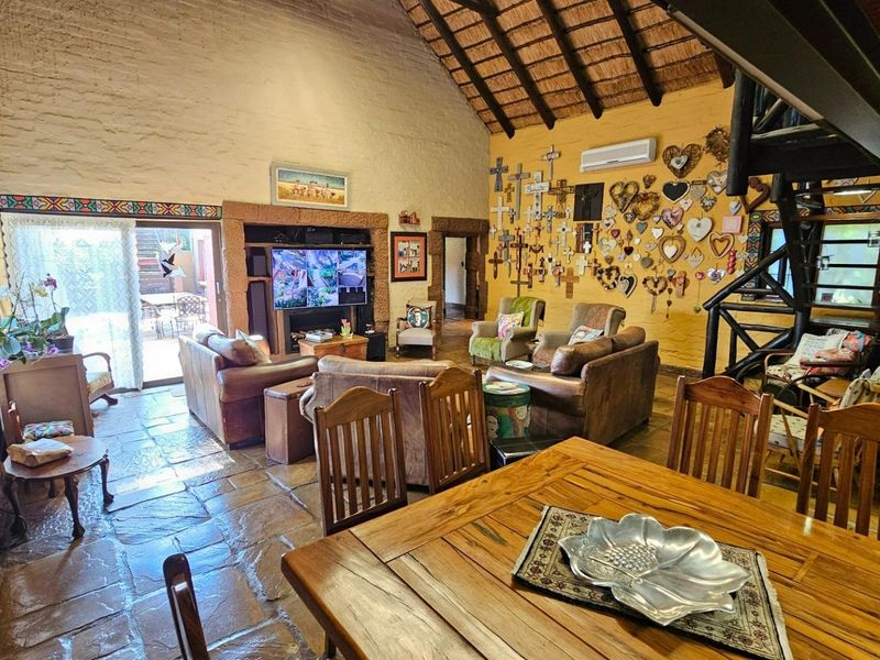 Stay in a Bushveld Lodge right here in the City - Photo 7