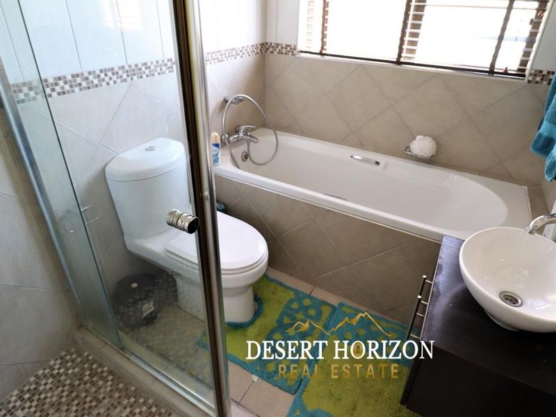 Walvis Bay , Longbeach | Spacious home for sale - Photo 4