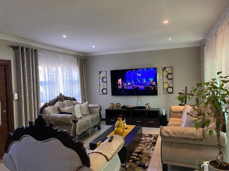 Where elegance meets everyday comfort! - Photo 6