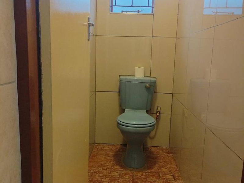 4 Bedroom House in Mamelodi - Photo 7