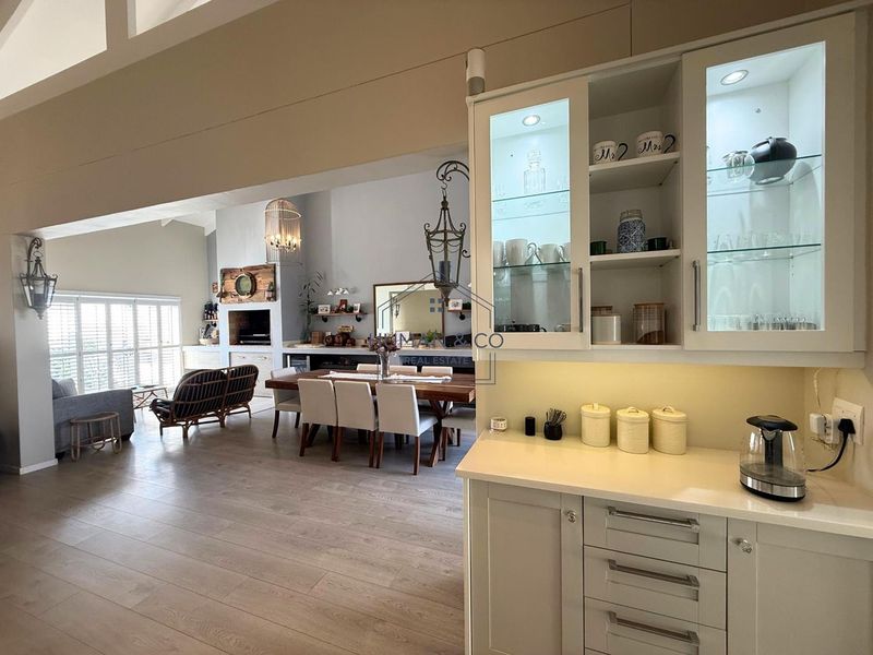 Modern and elegant 3-bedroom Home in Meersig - Photo 8