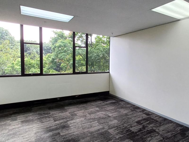 787m2 Industrial Warehouse To Let in Isando Business Park | Isando - Photo 10