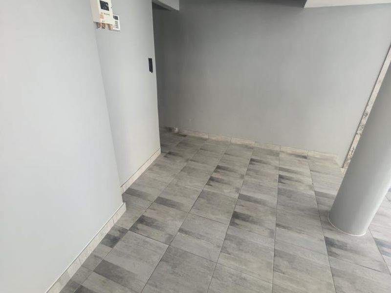 Modern office space in busy Central area - Photo 6
