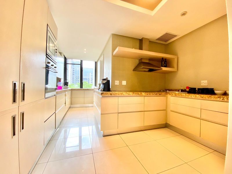 LUXURIOUS, SECURE TWO BED APARTMENT IN THE EXCLUSIVE THE REGENT  FOR RENTAL - Photo 8