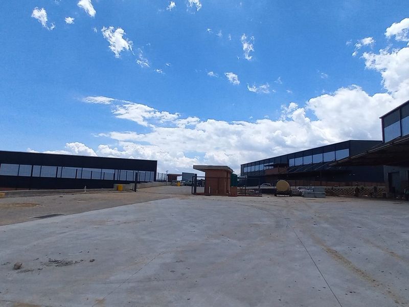 7 731m2 North Riding Warehouse To Let - Photo 6