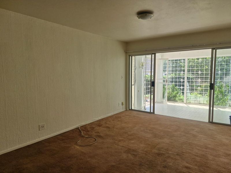 Calling over 50’s for a bright and light 2 bedroom unit at The Manor - Photo 4