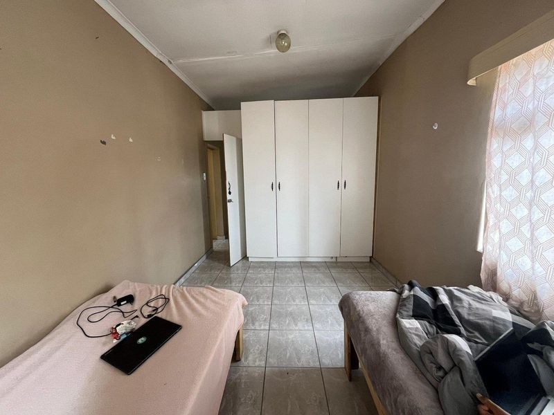 🔥 HIGH-INCOME INVESTMENT OPPORTUNITY! 🏡 FOR SALE | WINDHOEK NORTH 💰 N$ 3,150,000 (Excl. Costs)  ✨ Earn N$ 35,000/month from day ONE! - Photo 5