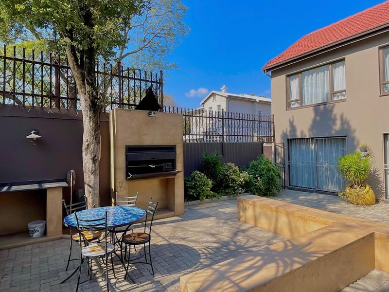 3/4-Bedroom Fully Furnished Duplex Units – Ideal for Airbnb Investment - Photo 3