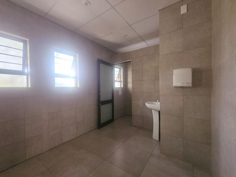 Prime Commercial Property for Sale in Ladybrand CBD - Photo 9