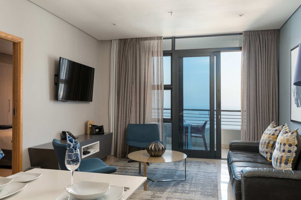 Where skyline views, modern luxury, and amenities seamlessly merge. - Photo 2