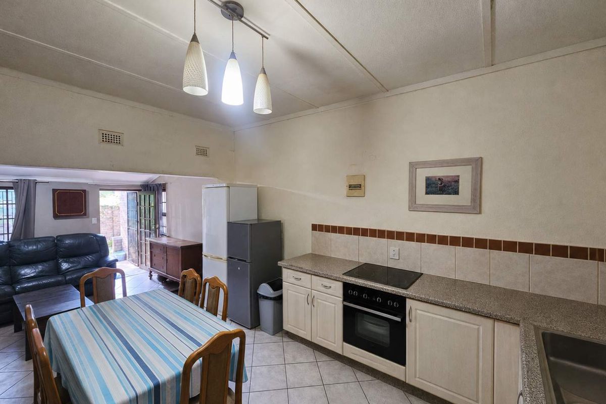 Stunning 2-Bedroom Apartment in the Heart of St Lucia Estuary – iSimangaliso Wetlands Park. - Photo 5