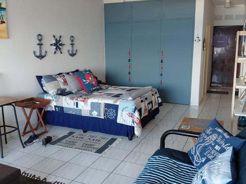 Studio/ bachelor apartment with stunning sea views. - Photo 10