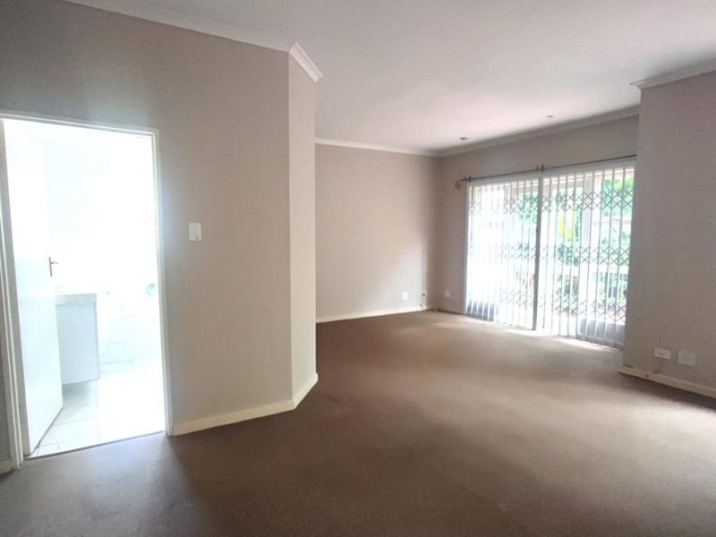 2 bed cottage style home in Wynberg - Photo 9