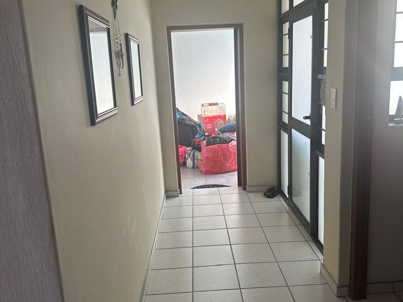 4 bedrooms Townhouse for sale in Mainau Complex, close to KFC in town, Swakopmund, Selling price N$3,675,000 cost excluded - Photo 9