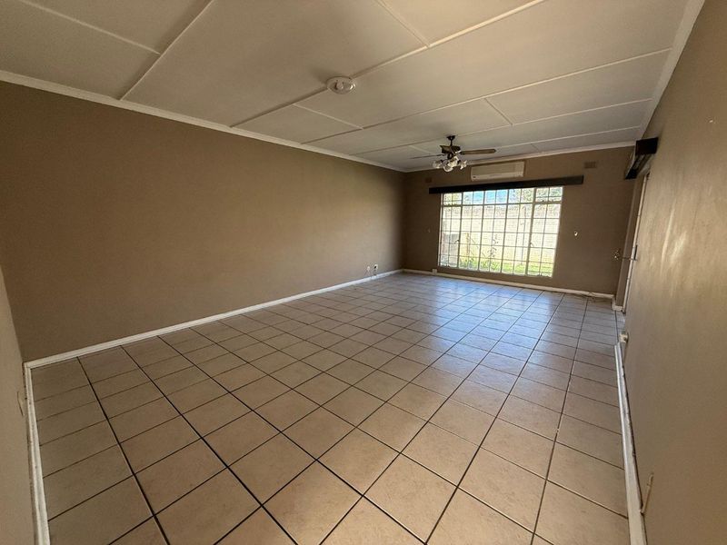 Beautiful 3 bedroom Townhouse for sale in Vryheid - Photo 9