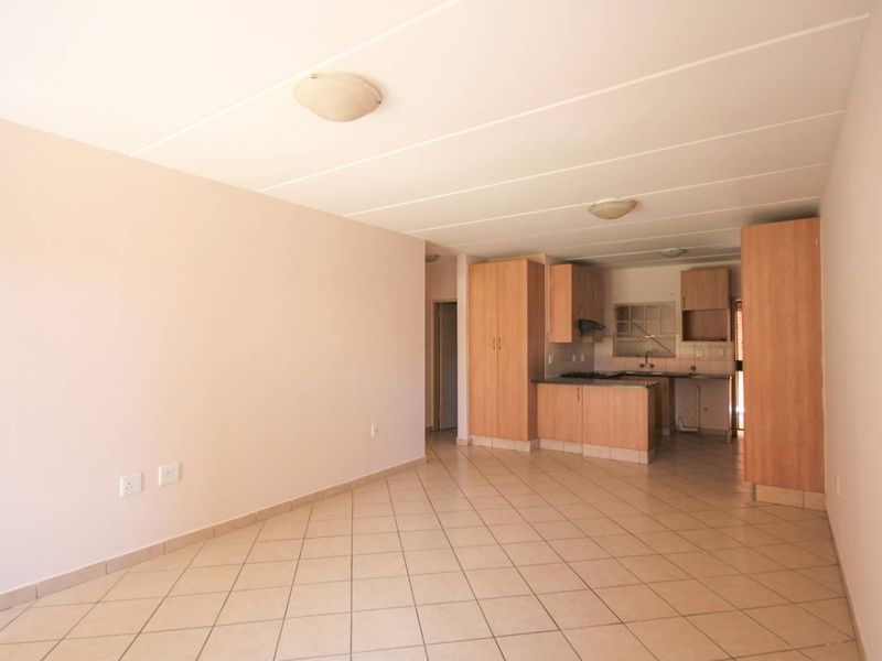 Load Shedding Free Living - The Ideal Lock Up and Go Home! - Photo 8