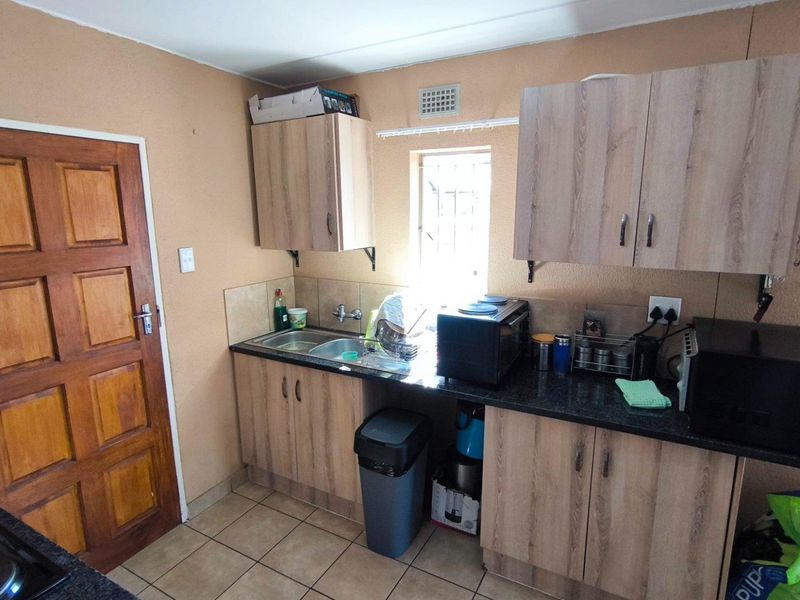 Modern Double Storey! - Photo 4