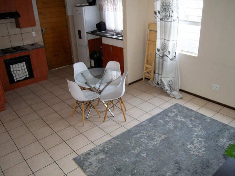 2 Bedroom Apartment / Flat for Sale in Ferndale in Acorn Ridge Complex with 24/7 security - Photo 8