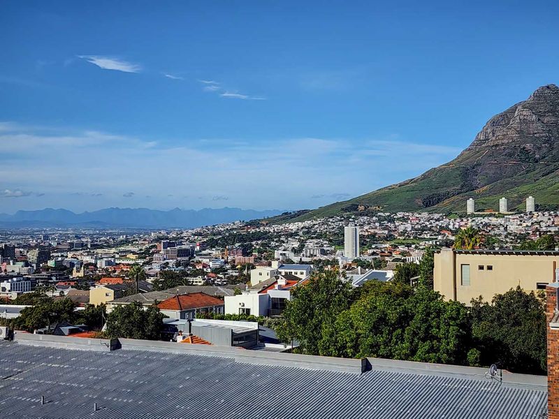 Charming Studio Apartment with Breathtaking Views in Tamboerskloof - Photo 8