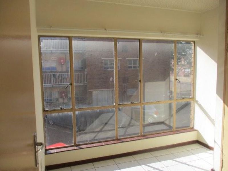 1 BEDROOM FLAT TO RENT IN PRETORIA WEST - Photo 9