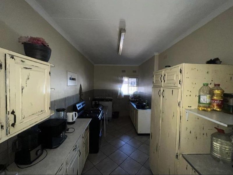 3 Bedroom Townhouse for rent - Photo 3