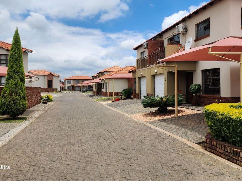 Comfort,Space and Everyday Elegance - Photo 2