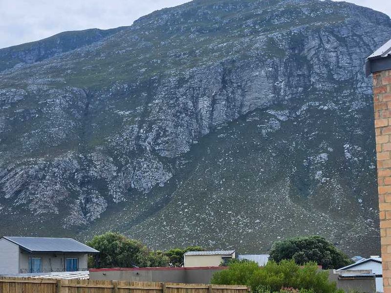 4 Bedroom house long term to rent in Bettys Bay - Photo 6