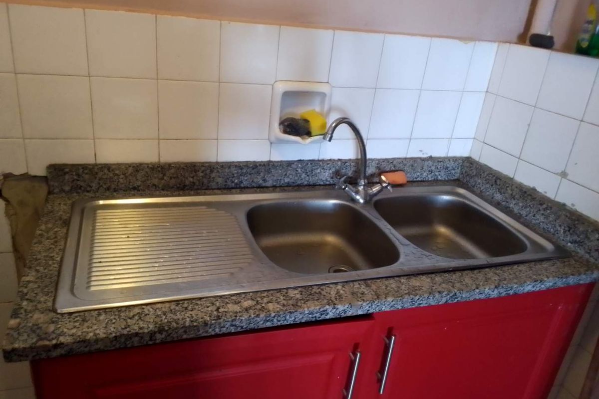 Popular area for young professionals and families! - Photo 5