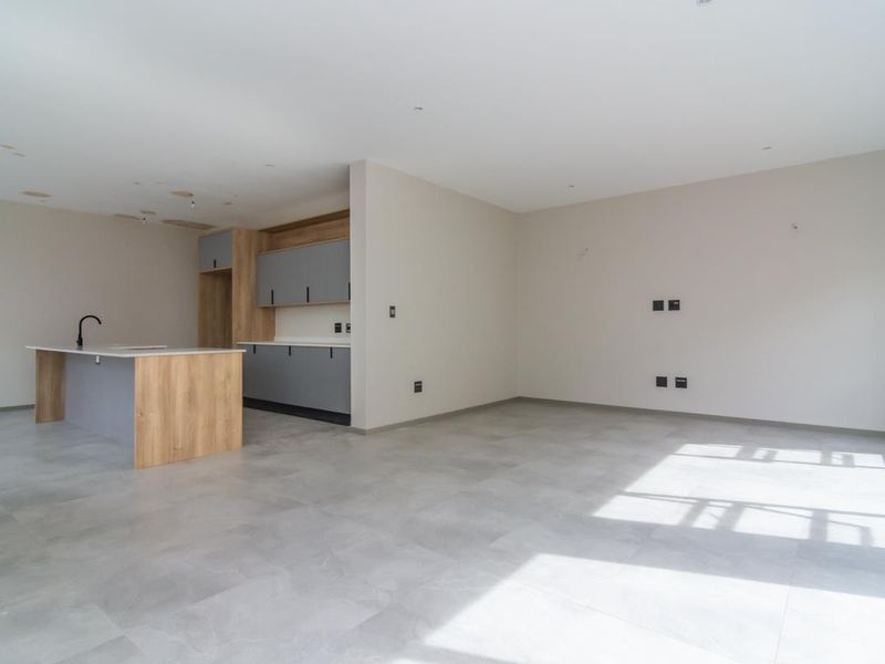 Modern Home in the heart of HomesHaven - Photo 3