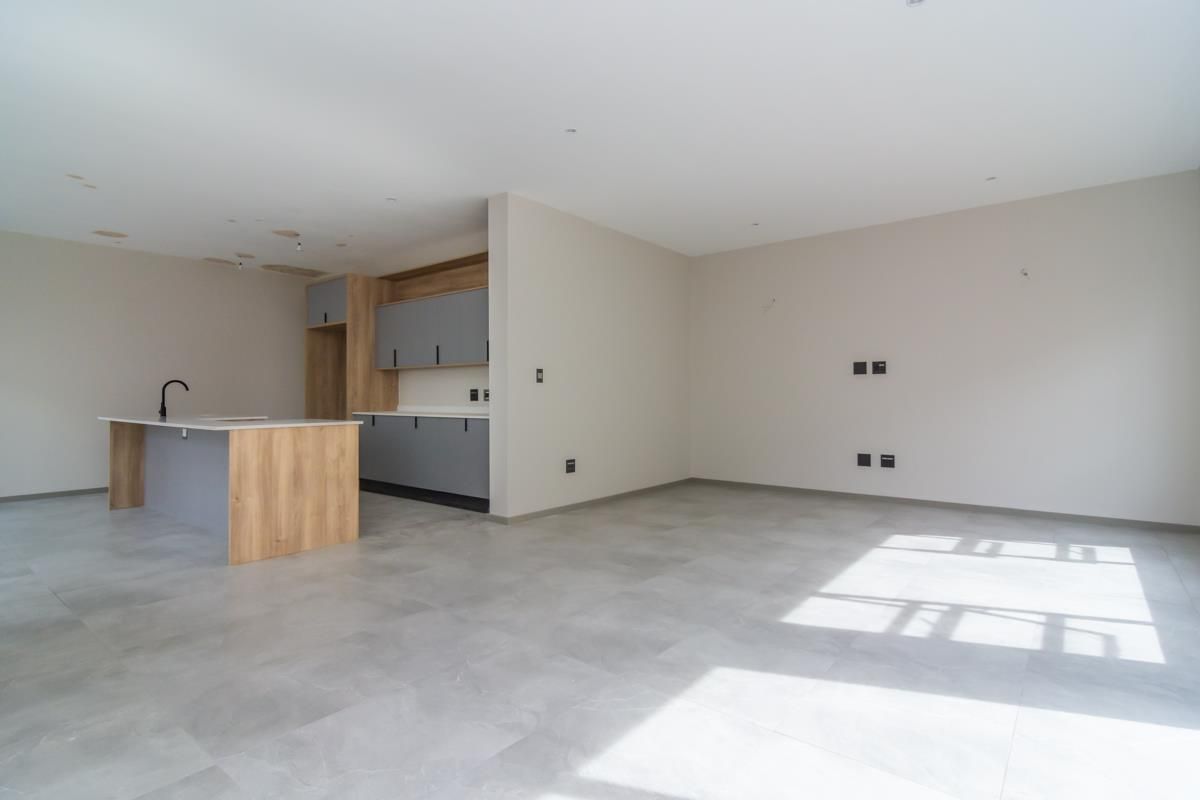 Modern Home in the heart of HomesHaven - Photo 3