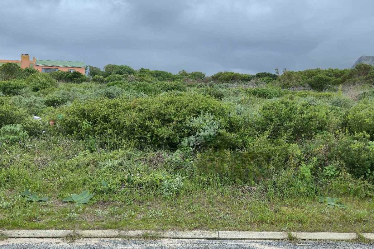 Build Your Coastal Dream Home in Kleinbaai's Fast-Growing Groenberg Suburb - Photo 2