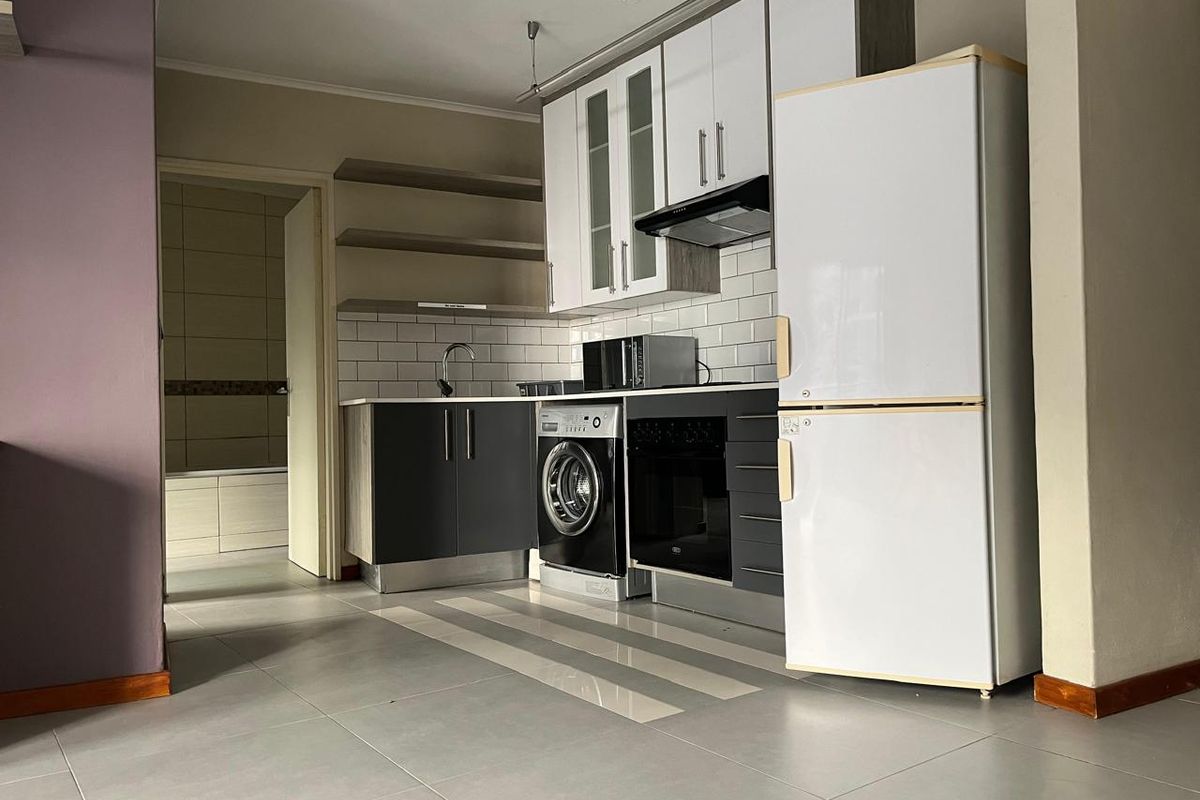 Modern 2 Bedroom in the Heart of Hatfield - Photo 4